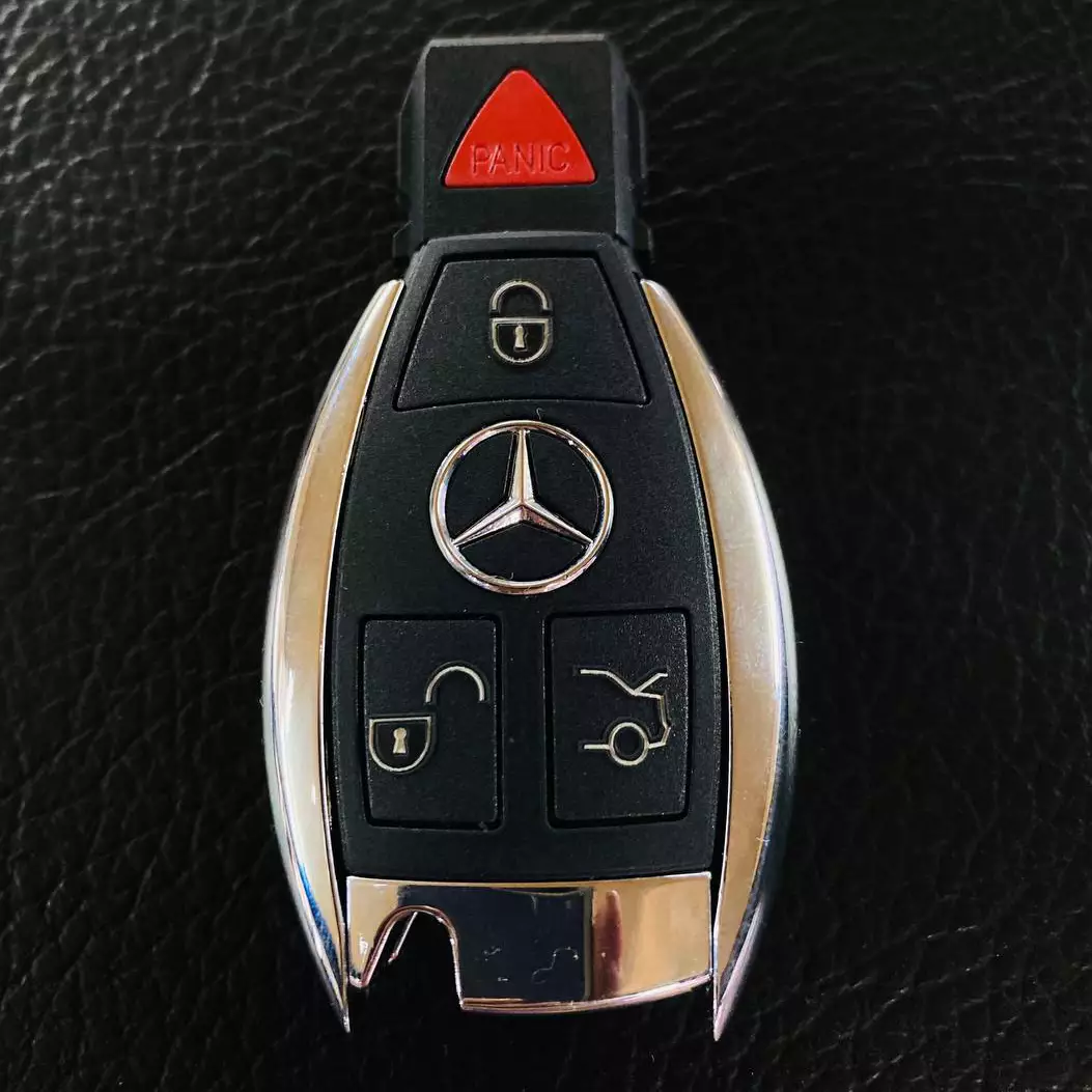   Mercedes    